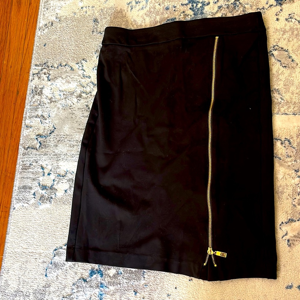 Anne Klein black skirt. Size:S